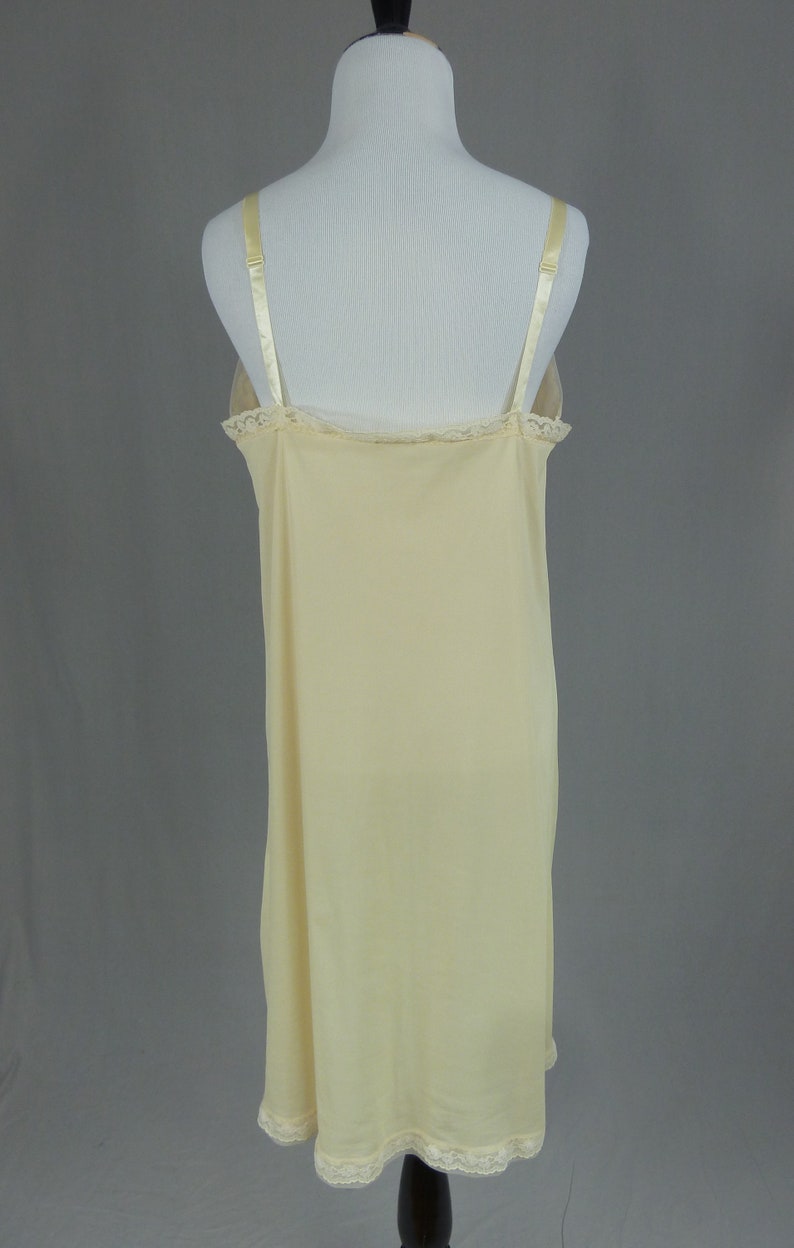 Full Dress Slip 38 Lace Trim 70s Beige Slip Vintage 1970s