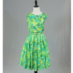50s 60s Green Floral Dress - Full Skirt - Vintage 1950s 1960s - S