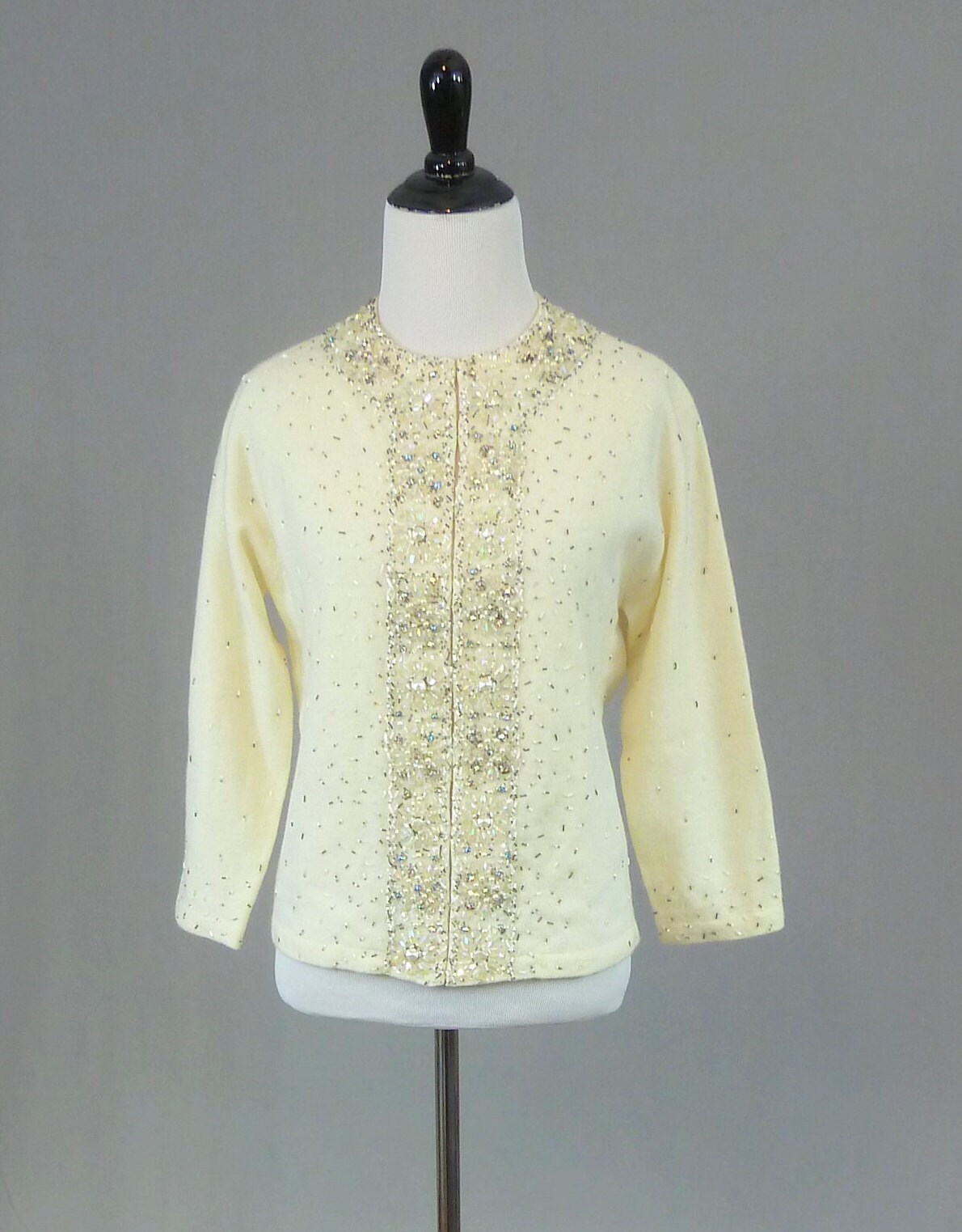 50s 60s Beaded Cardigan Sweater - Off-white Lambs Wool