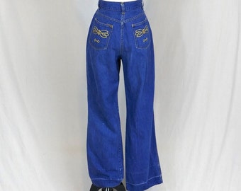 70s Jeans - 31" Waist - High Rise - Blue Denim Pants - Embroidered Back Pockets Wide Leg - Montgomery Ward - Vintage 1970s - 31" inseam