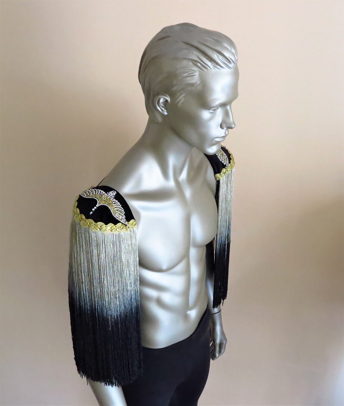 Gold SUPERFINDINGS 2Pcs Shoulder Epaulets Tassel Platinum Fringe Blazer  Epaulet Metal Fashion Shoulder Jewelry Rhinestones Cloth Accessories  Shoulder Pads, image size:1140x1346