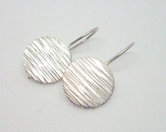 Textured Hammered Disc Earrings 925 Sterling Silver, 16 mm Circle Earrings, hammered jewelry, Gift For Her