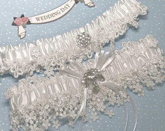 White wedding garter set. Bridal garters.  Garters.