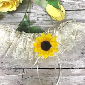 Liga nupcial de encaje con girasoles. Liga de recuerdo para la novia.