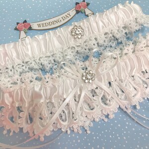 White wedding garter set.  White Venice lace bridal garters.  Garters.