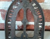 Antique Cast Iron Metal Trivet Enterprise Manufacturing Company Philadelphia Mfg Co Country Farmhouse Industrial Decor