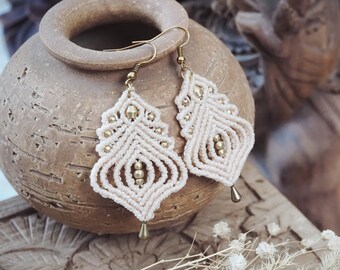 BOHO Wedding Earrings 'ABIKHAM' | Cream, Beige, Ecru | Micro Macrame Bohemian Jewelry | Gift for Bridemaids | Beach Wedding | Hippie Bride