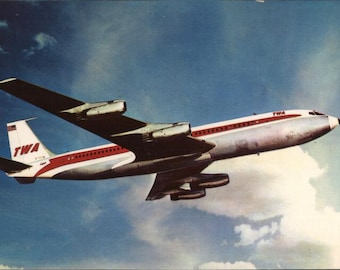 Lot of 100 TWA SuperJet Boeing 707 in Flight Vintage Postcards