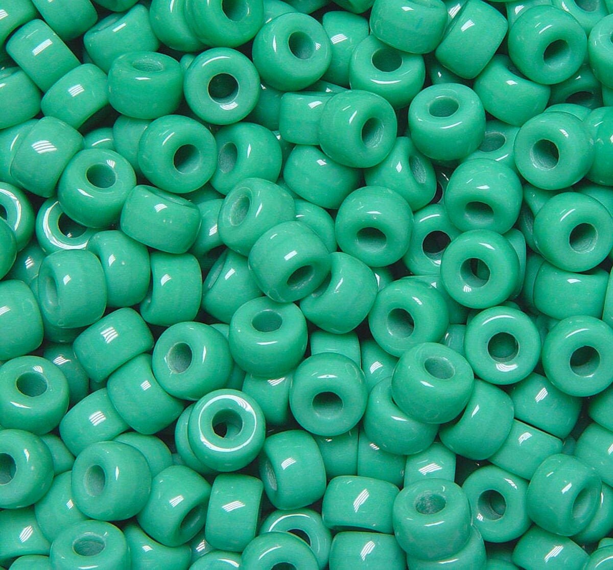 Christmas Mix Plastic Craft Pony Beads 6 x 9mm Bulk, Made in the USA - Pony  Beads Plus