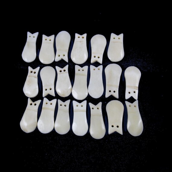 ELK TEETH CARVED BUFFALO BONE BEADS PENDANTS CRAFTS POW WOW Rendezvous T1