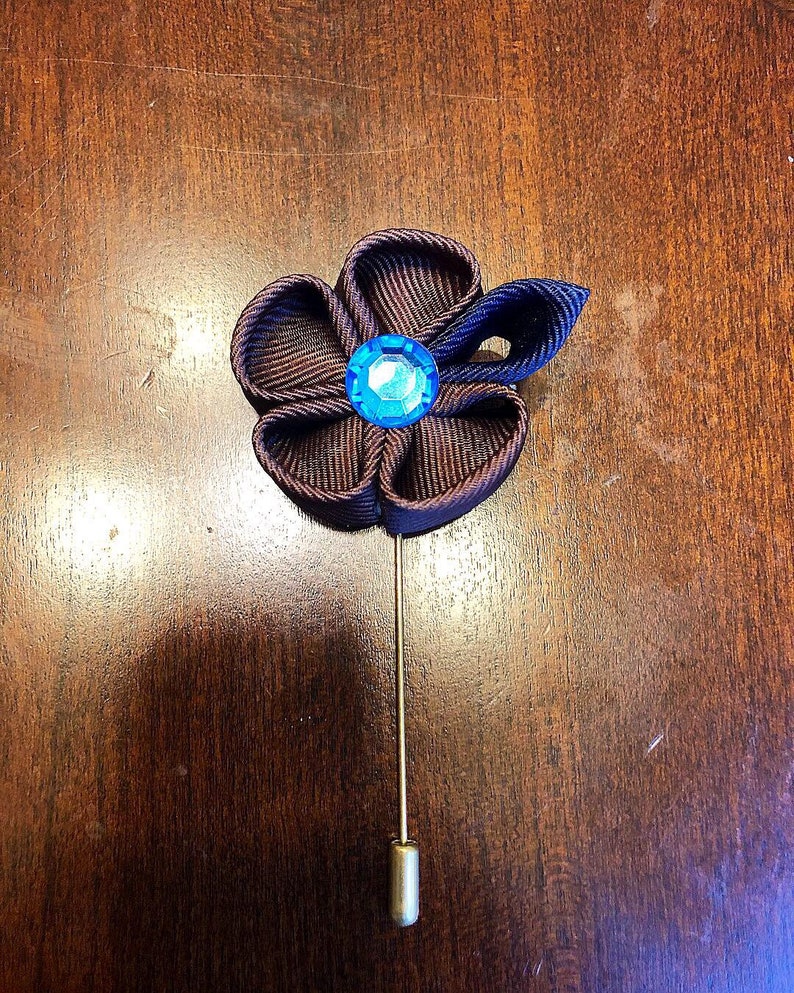 Men/'s Hamsmade Blue /& Brown Lapel Flower Pin for Suit Jacket Formal Business Wear