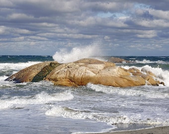 High tide surf pop en Well Rock, Scituate, MA, ocean, coastal, decoración náutica, South Shore, Boston, Nueva Inglaterra, archivo firmado