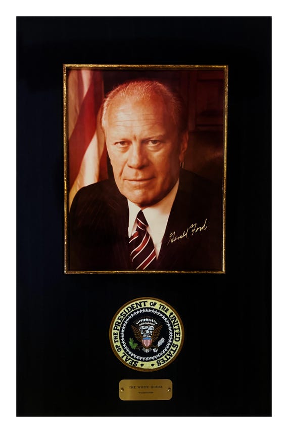 Gerald R. Ford in Person Signed Photograph Museum Framed
