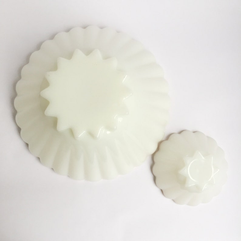 gold rimmed chip and dip set White glass