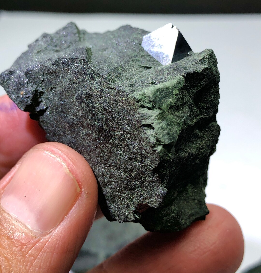 4 Pieces Magnetite on Matrixes - Etsy