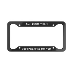 Am I More Emo Nummernschildrahmen Elder Millenial Scene Emo Lustig Goth Autozubehör Helen Y2K Lustig Goth Lizenz MCR Fall Out Sugar We