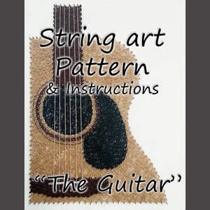 Puede incluir: Patrón de arte de cuerda e instrucciones para una guitarra. El patrón está hecho con clavos y cuerda, y la guitarra es marrón con un agujero de sonido negro.