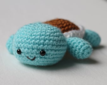 Patron CHIBI SQUIRTLE Chilling au crochet - amigurumi Pokemon Kanto Starter