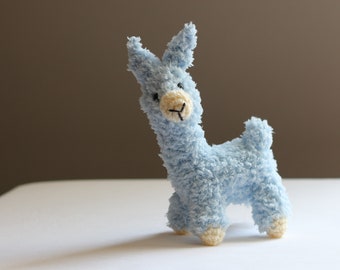 Pattern FLUFFY LLAMA Amigurumi Crochet PATTERN - Rattle baby toy, bernat pipsqueak baby soft yarn