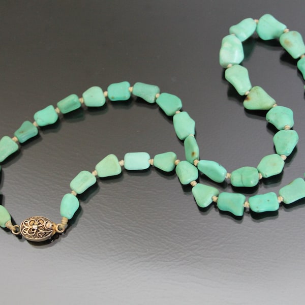 Collier chinois de pépite turquoise d’exportation. 925 Sterling Argent. Noué.