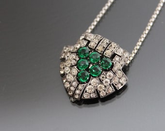 Zawieszka w kształcie spinki do chusty w stylu Art Deco. Srebro próby 925, zabytkowe Niemcy