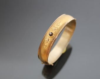 Pulsera de perlas victorianas de traje. Joyería antigua chapada en oro amarillo