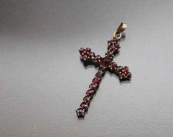 Vintage Bohemian Garnet Crucifix Cross Pendant Cluster Garnets. Rose Cut.