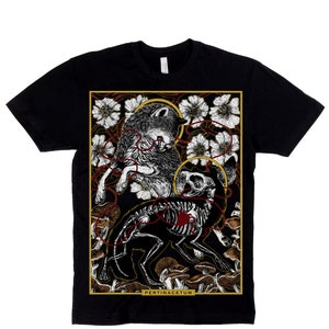 Pertinacetum Wolf Skelett Pilz Mandelblüte Unisex Schwarz Grafik-Shirt