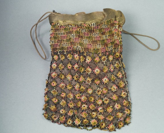 Vintage Group of Antique and Vintage Beadwork Bag… - image 2