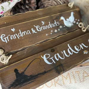 Personalisiertes Gartenschild. Einzigartiges Geburtstags-, Jubiläums- & Erinnerungsgeschenk. Die handbemalten Übertreter werden kompostiert. Opa, Oma, Nan, Opa Bild 17