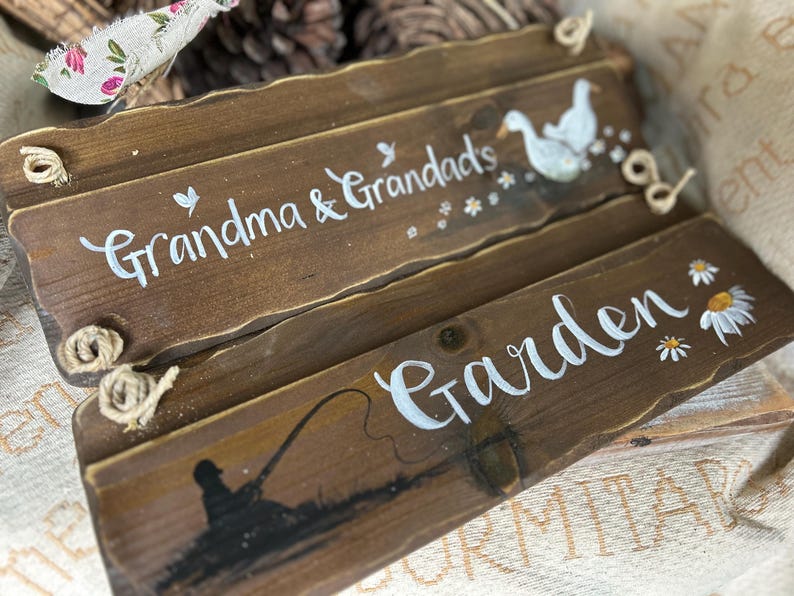 Personalisiertes Gartenschild. Einzigartiges Geburtstags-, Jubiläums- & Erinnerungsgeschenk. Die handbemalten Übertreter werden kompostiert. Opa, Oma, Nan, Opa Bild 17