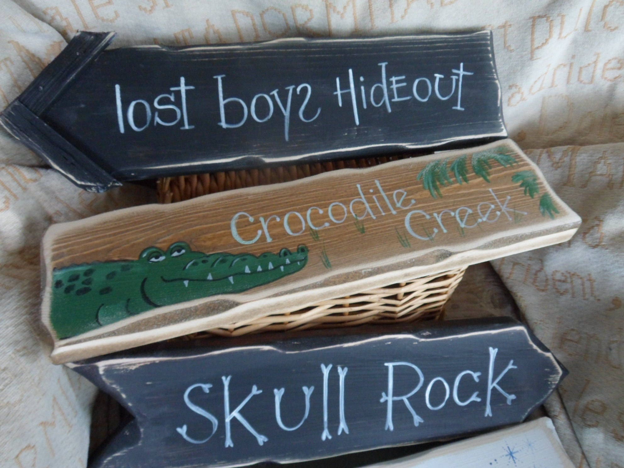 Peter Pan inspired Single & Multi pack signpost signs Neverland