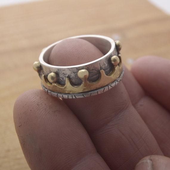 Men's king hotsell crown ring