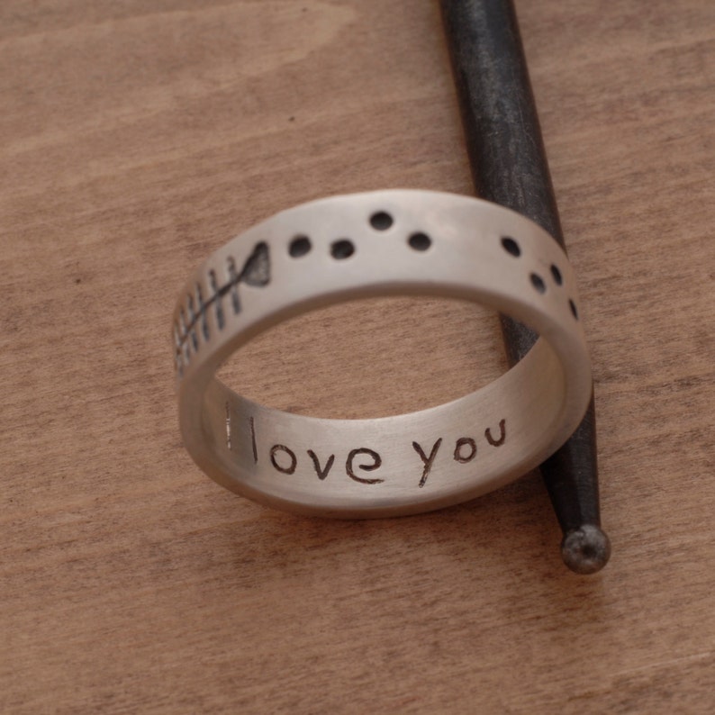 Sterling Silver Fish Ring Carved Fish Wedding Band DA38 Matte Finish Men/'s Ring