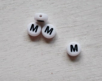 10 Acrylic letter Beads Letter M
