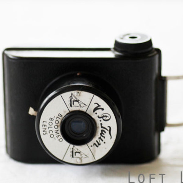 Vintage VP Twin bakelite pocket Camera with Bloomed Bolco Lens