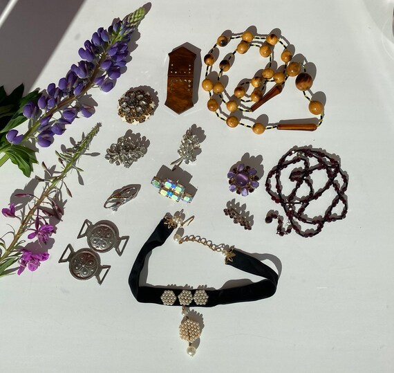 Vintage jewelry, 1950s, vintage brooches, vintage