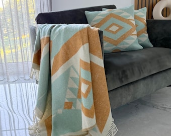 Thick Sheep Wool Aztec Large Blanket/ Throw in native style /Southwestern bed blanket with fringes/ Navajo style Blanket with Cusions