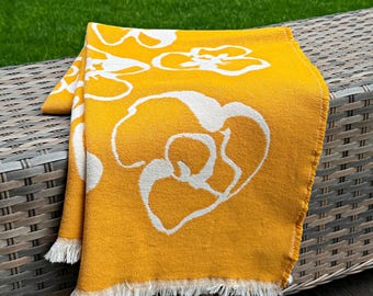 Luxury Reversible Cotton Throw Blanket – Double Woven Beach Picnic Rug – Floral Jacquard Blanket – Boho Mustard & White Summer Gift