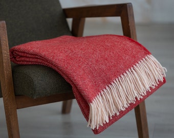 Pure Sheep Wool small Herringbone Pattern Christmas Red Large Sofa blanket with White Fringes warm Housewarming gift for a couple 140x200 cm