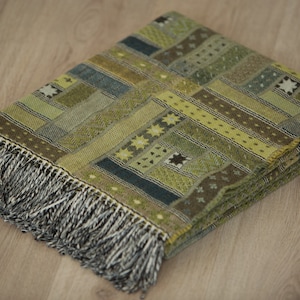 Olive Green Merino Lambs Wool Blanket Throw Check Pattern Colorful Forest Moss Green Large Sofa Armchair Plaid Throw Wool Bedspread Fringed