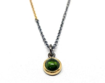 Blackened silver necklace with green tourmaline in 18K gold, gold and silver necklace with round green tourmaline pendant, 46cm