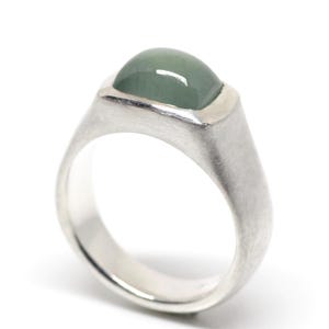 Silver signet ring with green aquamarine – handmade 925 sterling silver ring, one-of-a-kind, minimalist statement ring, size 54