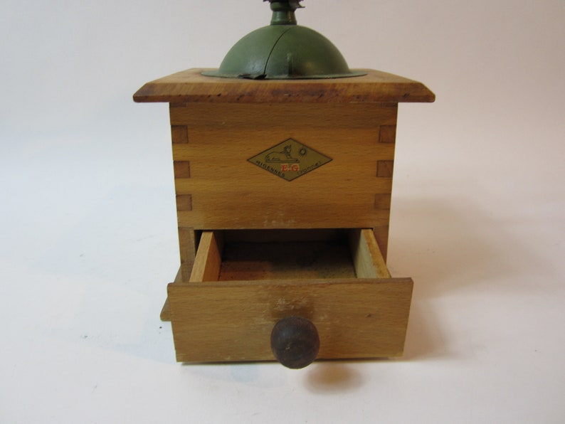 A Stunning Vintage Metal /& Wooden Miyennes Coffee GrinderCoffee Maker Made in France