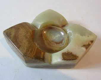 A Stunning Vintage Hand-Made Heavy Marble Ashtray, Beautifully Designed and Made in France