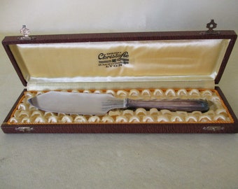 A Wonderful Vintage Silver Plated Christolfe Cake Slicer in Presentation Box