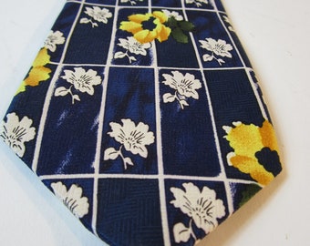 TIES by JAMES LAVER ネクタイ vintage Ties. The Book Of Public School Old Boys, University, Navy