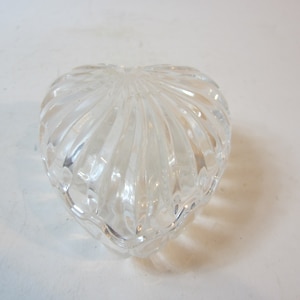 A Lovely Vintage Glass, Pill Box/Trinket/Jewellery/Ring Box, Made in France