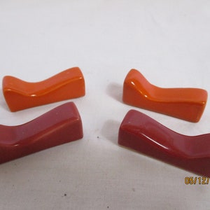 A Lovely Set of Four Porcelain Knife/Fork Rests in Original Box, Made in France
