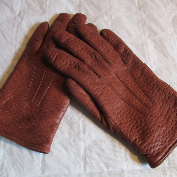 A Beautiful Pair of Vintage French Leather Gloves/Driving Gloves/Ladies Gloves, Fleece-Lined and Warm